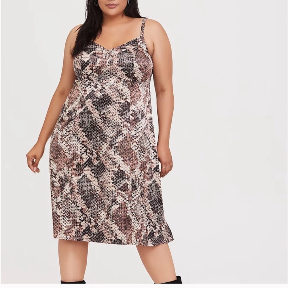 Sexy Torrid Snakeskin Pattern MIDI Dress Size 2